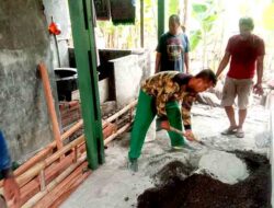 Serunya Kebersamaan Satgas TMMD ke-126 Sidoarjo dan Pemuda Kedondong di Lapangan Voli