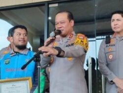 Kapolda Metro Beri Penghargaan ke Ojol Kamtibmas Gagalkan Curanmor di Cakung
