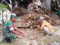 Komsos Babinsa Kedamean Dukung Pengembangan Usaha Rongsok Desa Binaan