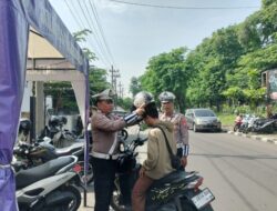 Sosialisasikan Operasi Zebra Semeru, Polsek Waru Ajak Pengendara Tertib Berlalu Lintas