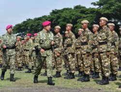 Perkuat Pertahanan Nasional, Dankodiklatal Pimpin Upacara Penetapan 550 Komcad Matra Laut TA 2025