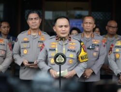 Polda Jatim Berangkatkan Bantuan Kemanusiaan untuk Warga Terdampak Erupsi Semeru