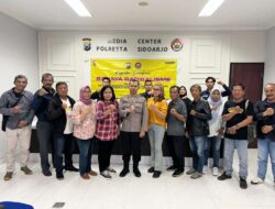 Humas Polresta Sidoarjo Ajak Media dan Mahasiswa Jaga Kondusifitas Jelang Natal dan Tahun Baru