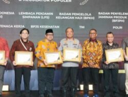 Wakapolri Terima Disway Award, Polri Tegaskan Komitmen Perkuat Kepercayaan Publik dan Sinergi Media