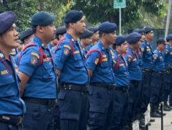 Hadapi Cuaca Ekstrem, Damkar Depok Kerahkan Semua Kekuatan