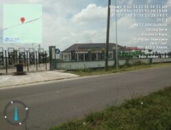 Puskesmas Tanjungharjo Kecamatan Kapas Bojonegoro yang berdiri megah ditengah hamparan persawahan ternyata mengalami kendala perizinan dan nampak berhenti beroperasional.