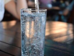 Tak Perlu Dimasak! Tirta Asasta Luncurkan Air Minum dari Keran