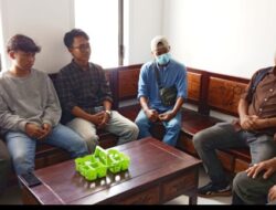 SKANDAL PT SATORIA: Manipulasi Tanda Tangan Warga untuk PBG Kades Randupitu Kesal